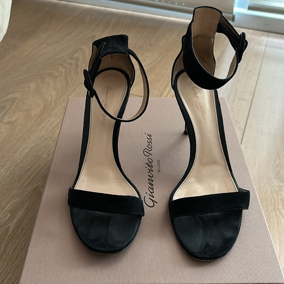 Gianvito Rossi Portofino 85 Suede Sandals - Picture 8 of 11
